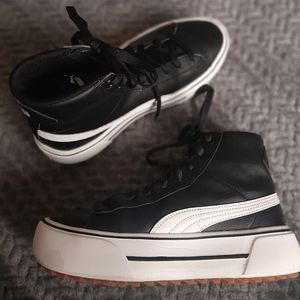 Women's Puma Sneakers